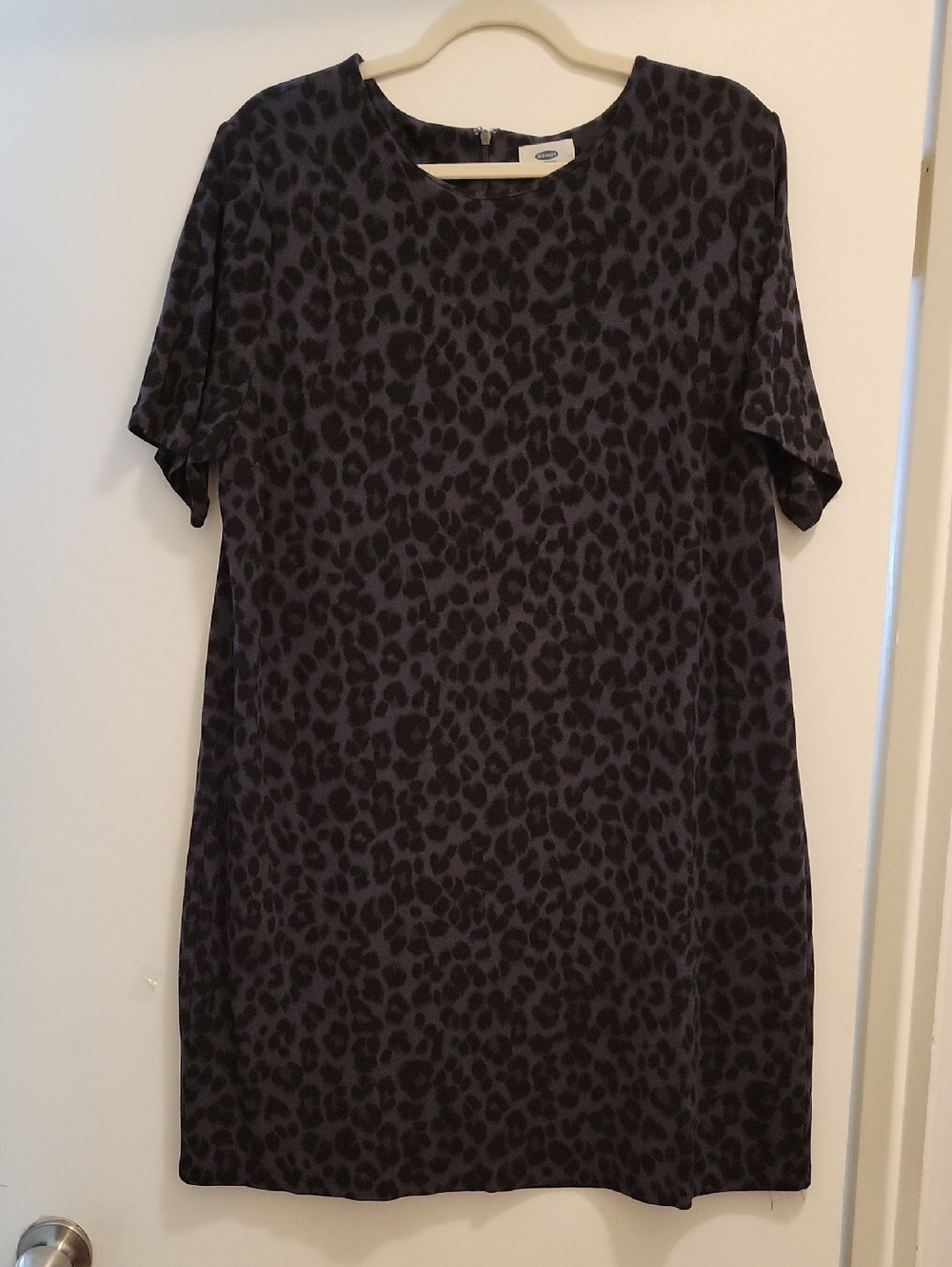 Old Navy Gray and Black Leopard Print Dress XL